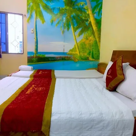 Son Tung Hotel - De Tham Street